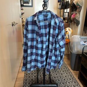 Lands' End Men's Blue and Red Plaid Shirt